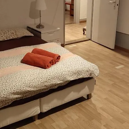 St Gallen Δωμάτια σε οικογενειακή κατοικία *